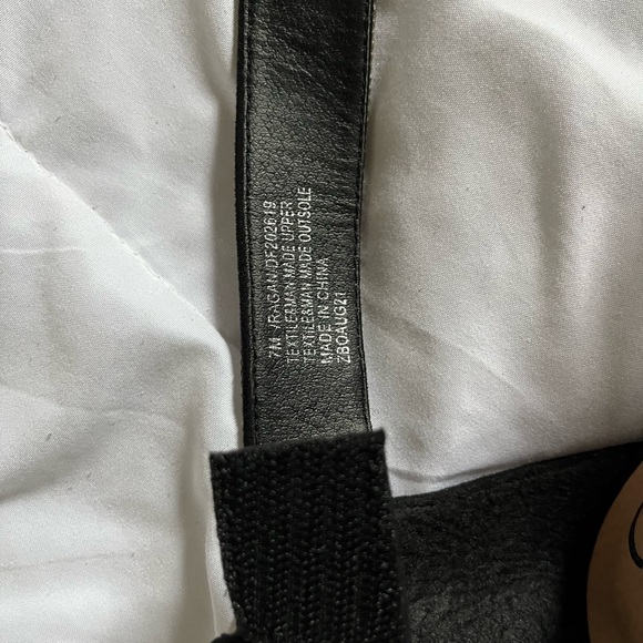 Daisy Fuentes Heels - Picture 4 of 5